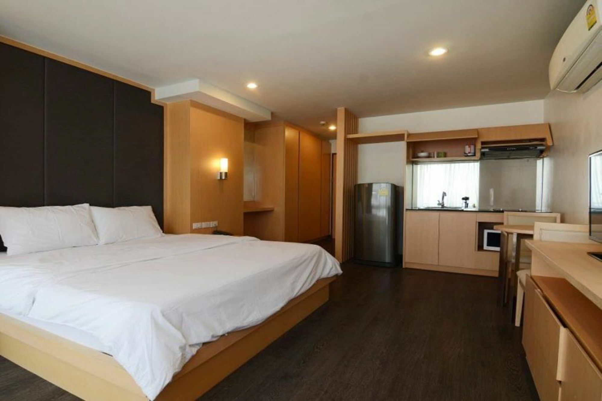 One Aparthotel 3*